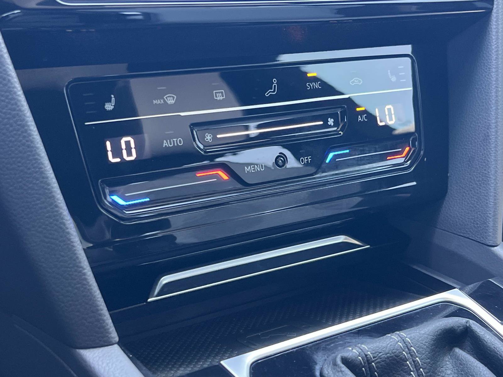 Certified 2023 Volkswagen Arteon SEL Premium AWD/4WD image 16