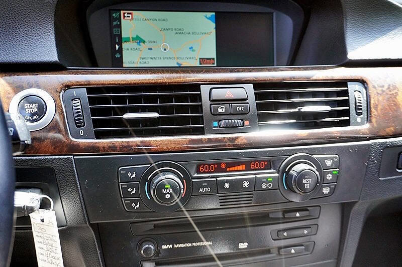 Used 2006 BMW 325i Sedan RWD image 27