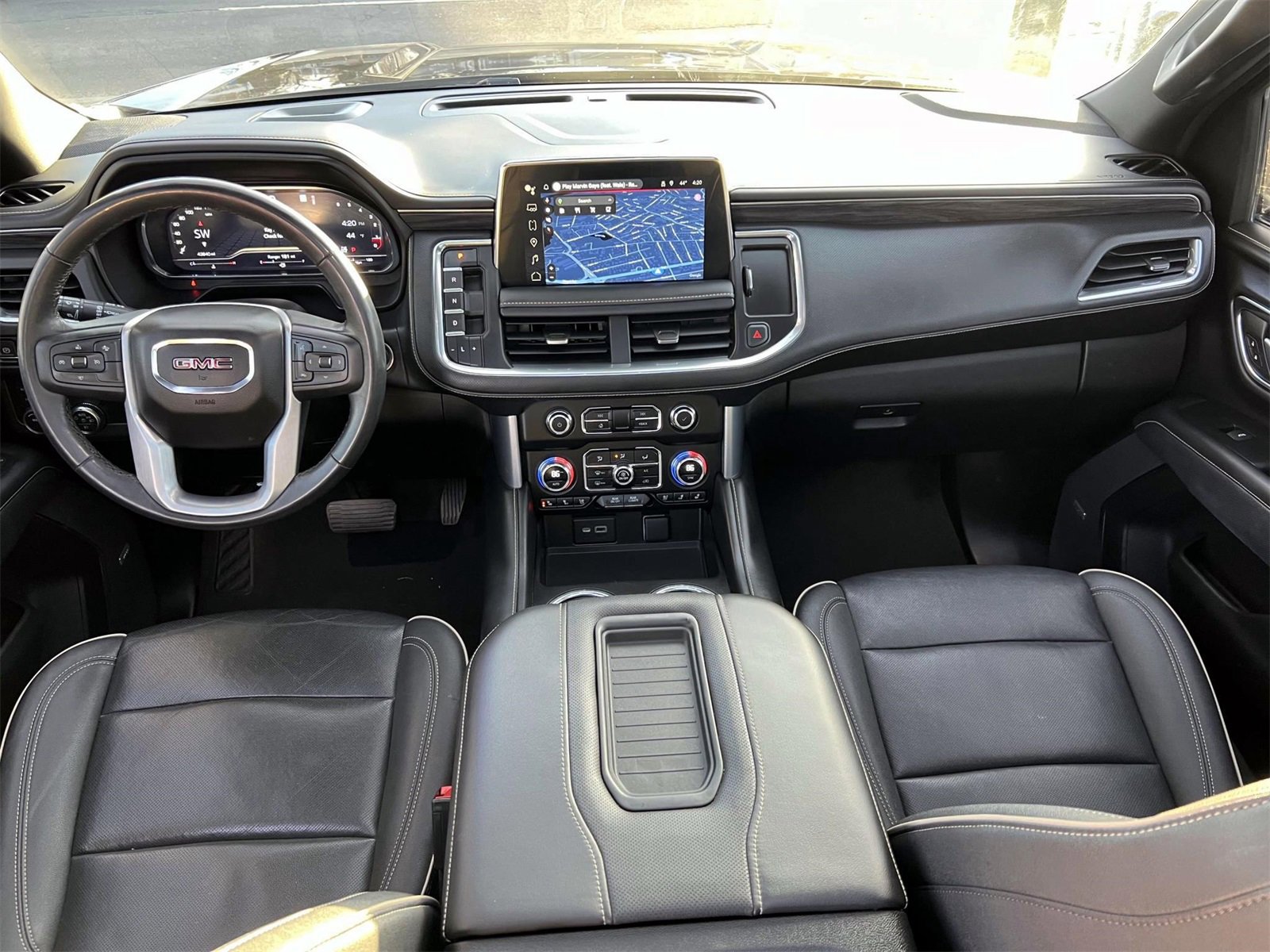 Used 2023 GMC Yukon XL SLT image 14