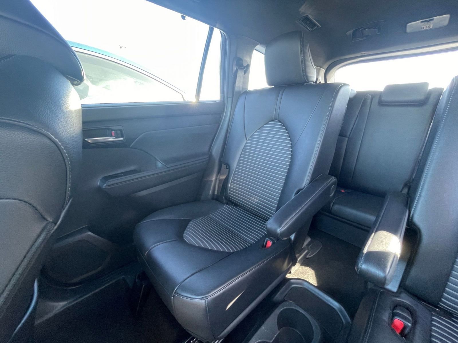 Used 2024 Toyota Highlander XSE image 42