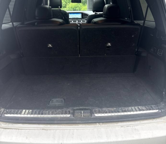 Used 2022 Mercedes-Benz GLS 580 4MATIC image 19