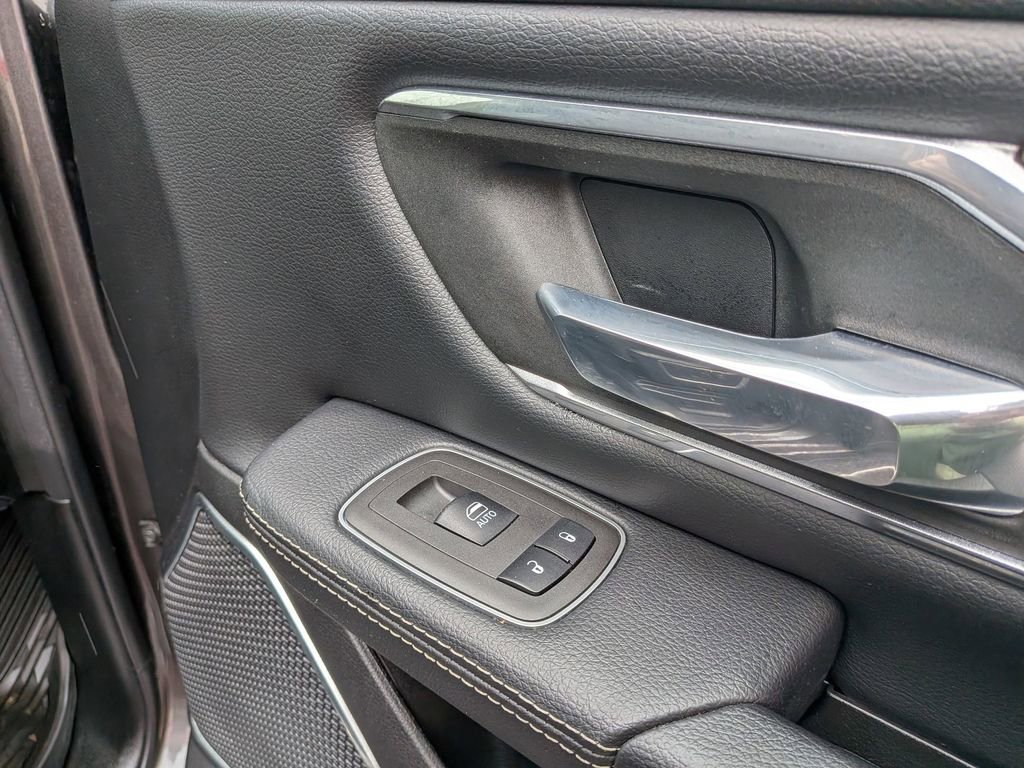 Used 2021 RAM 1500 Laramie AWD/4WD image 25