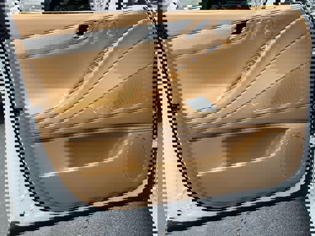 Used 2025 Genesis G80 2.5T Advanced image 28