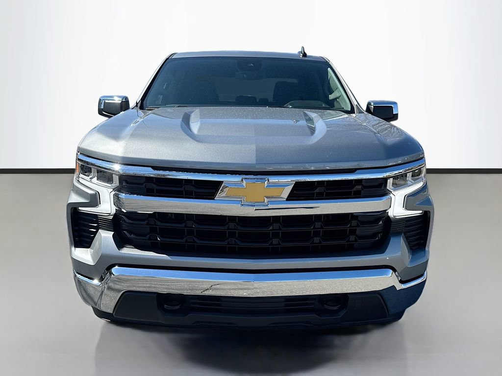 Used 2025 Chevrolet Silverado 1500 LT image 2