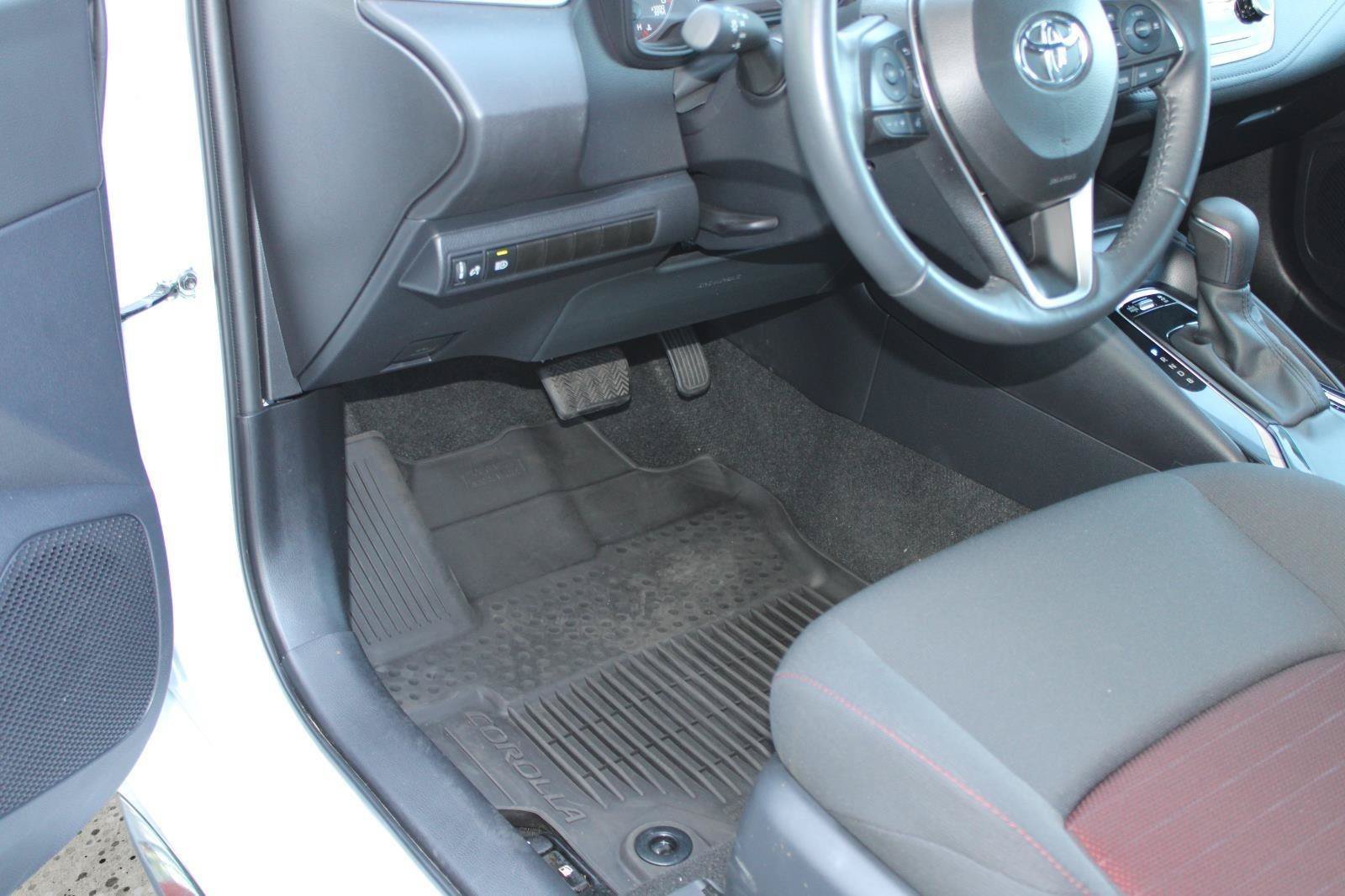 Certified 2024 Toyota Corolla SE w/ SE Convenience Package FWD image 45