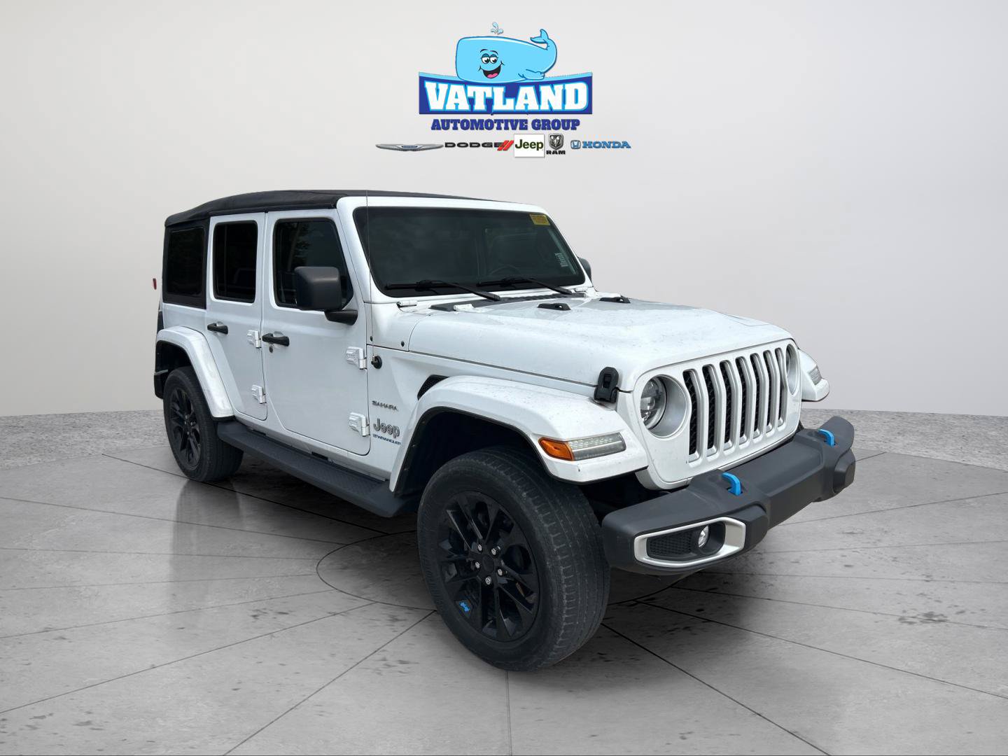 Certified 2023 Jeep Wrangler Unlimited Sahara w/ Cold Weather Group AWD/4WD image 7