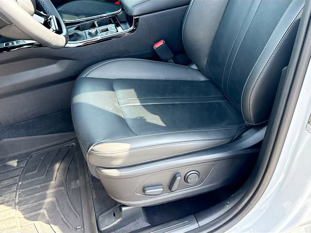 Used 2024 Kia Sorento SX image 21