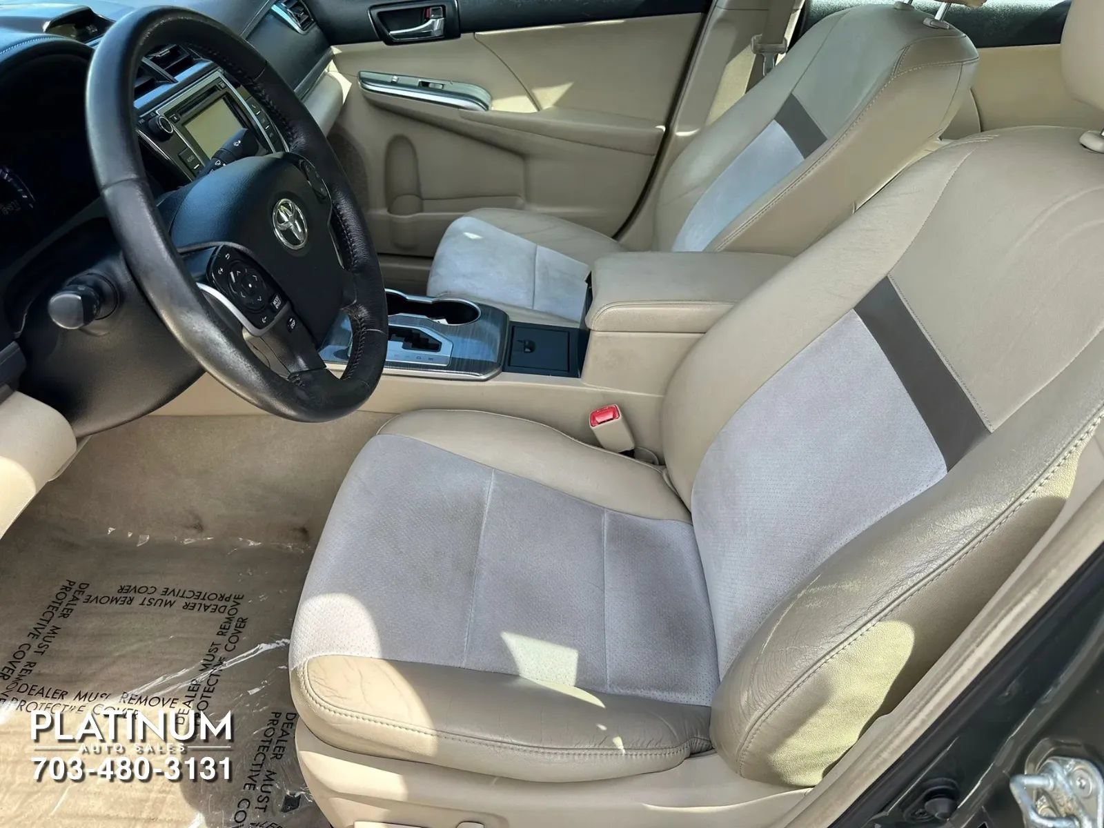 Used 2012 Toyota Camry XLE w/ Leather Pkg FWD image 12