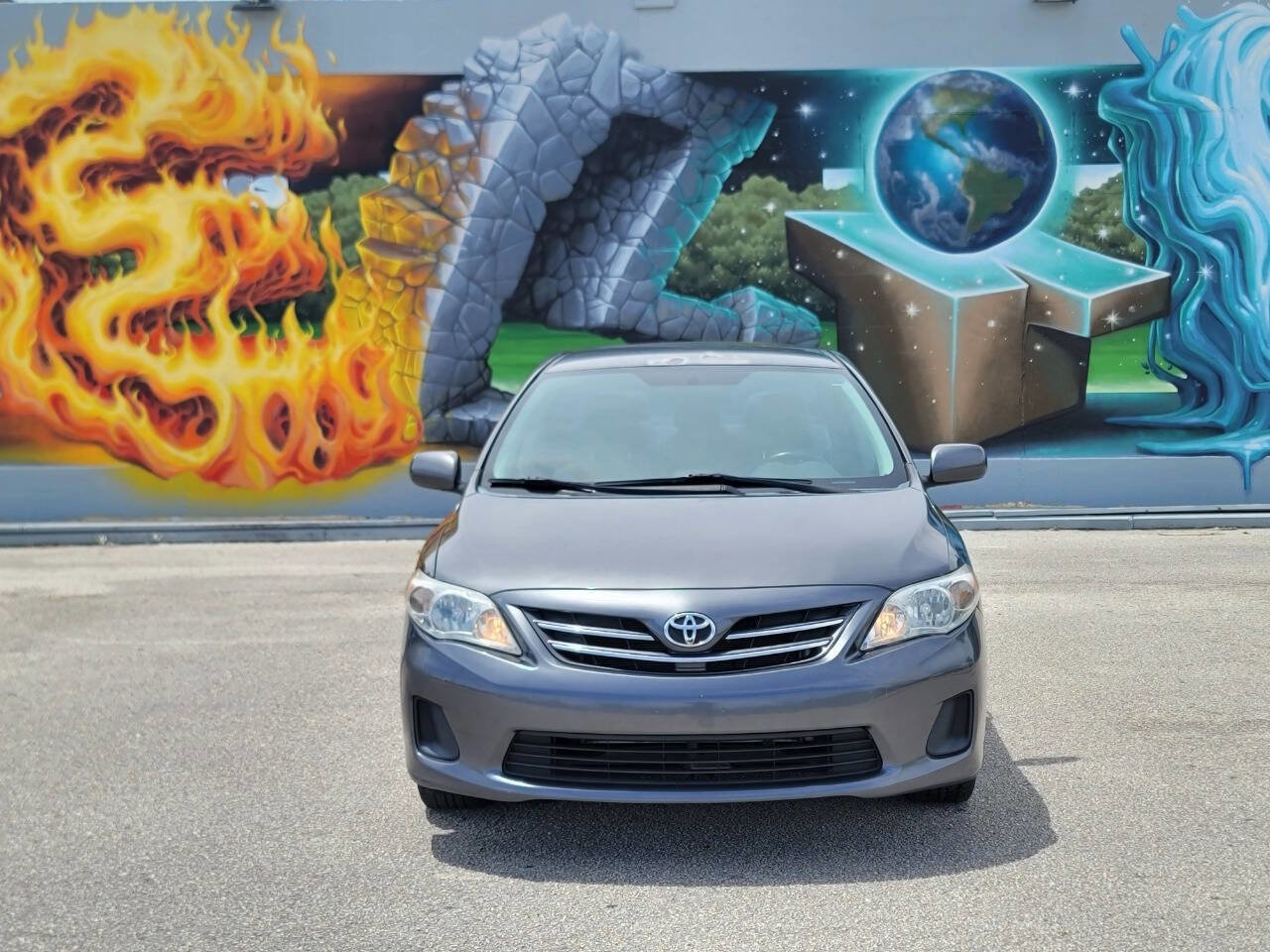 Used 2013 Toyota Corolla LE FWD image 3