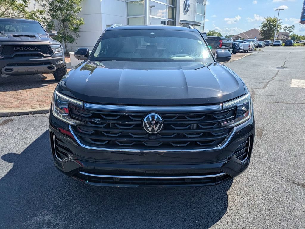 Certified 2025 Volkswagen Atlas Cross Sport SEL Premium R-Line AWD/4WD image 10