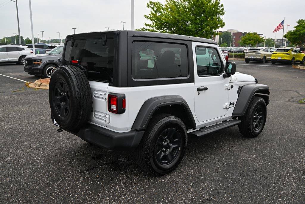 Used 2022 Jeep Wrangler Sport AWD/4WD image 5
