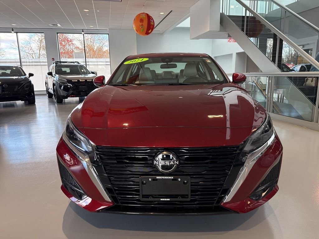 Certified 2024 Nissan Altima 2.5 SL image 3