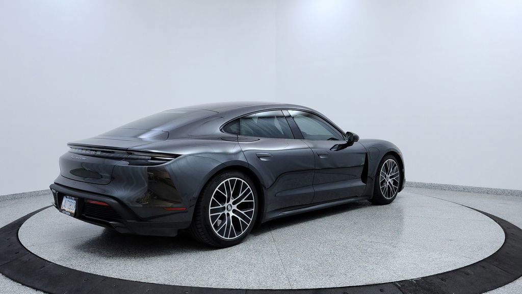 Used 2020 Porsche Taycan Turbo image 5