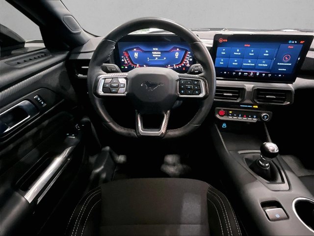 Used 2025 Ford Mustang GT RWD image 7