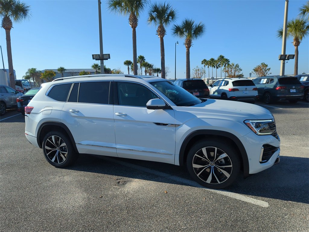 New 2026 Volkswagen Atlas SEL Premium R-Line image 2