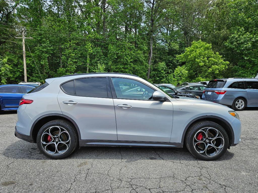 Used 2022 Alfa Romeo Stelvio Ti w/ Active Assist Plus Package image 15