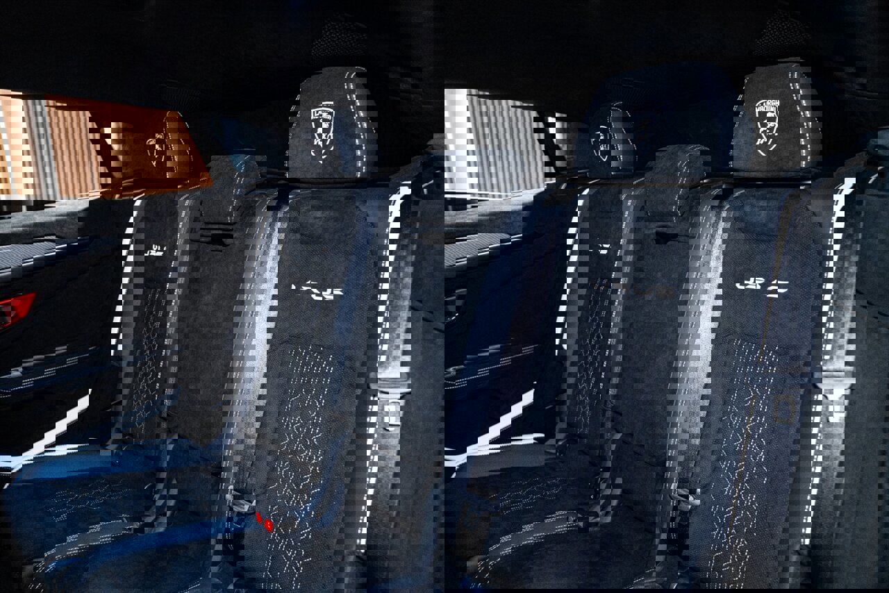 Used 2023 Lamborghini Urus Performante image 17