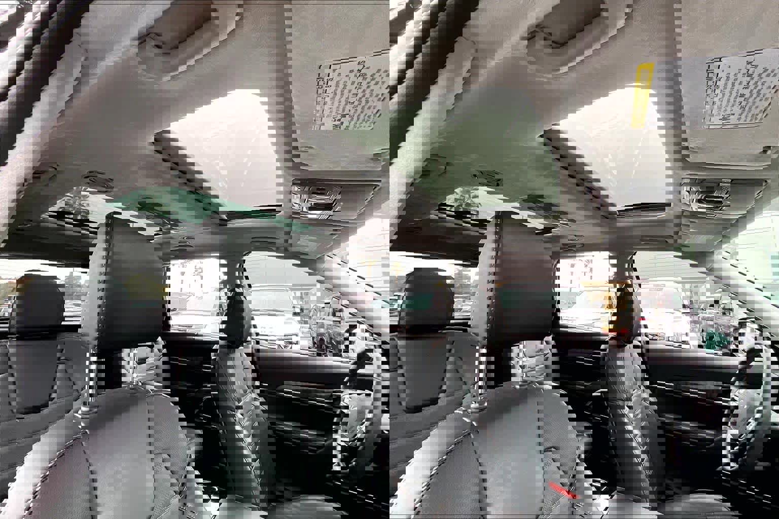 Used 2024 Kia Telluride SX Prestige w/ Towing Package image 24