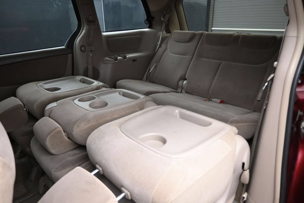 Used 2005 Toyota Sienna LE w/ LE Pkg 2 FWD image 21