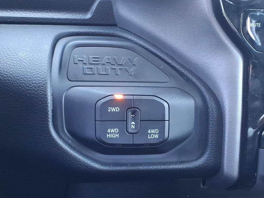 Used 2026 RAM 2500 Big Horn AWD/4WD image 8