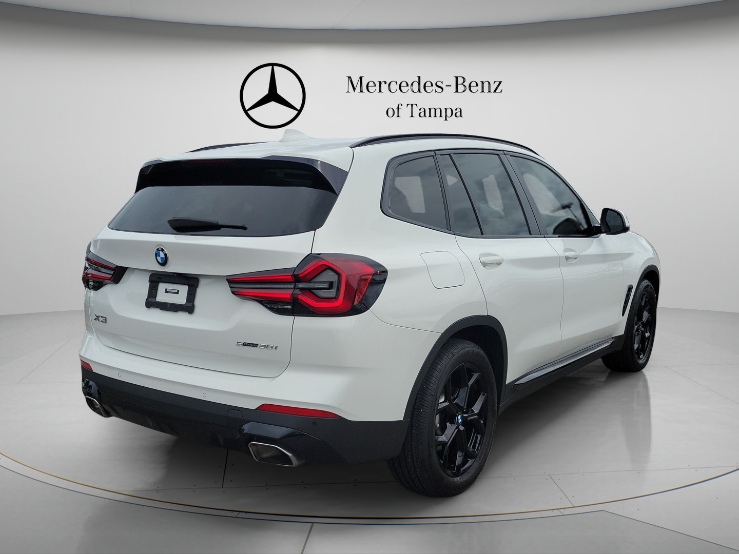 Used 2022 BMW X3 sDrive30i w/ Convenience Package RWD image 3