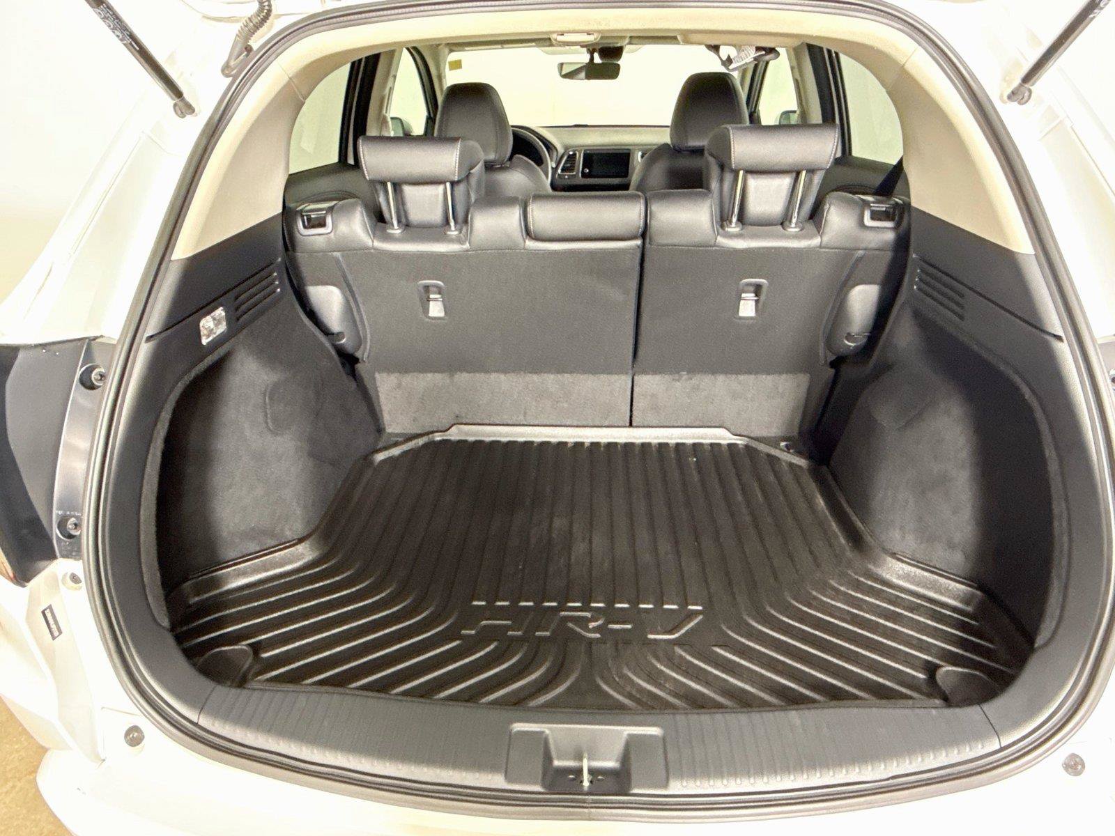 Used 2020 Honda HR-V Touring image 27