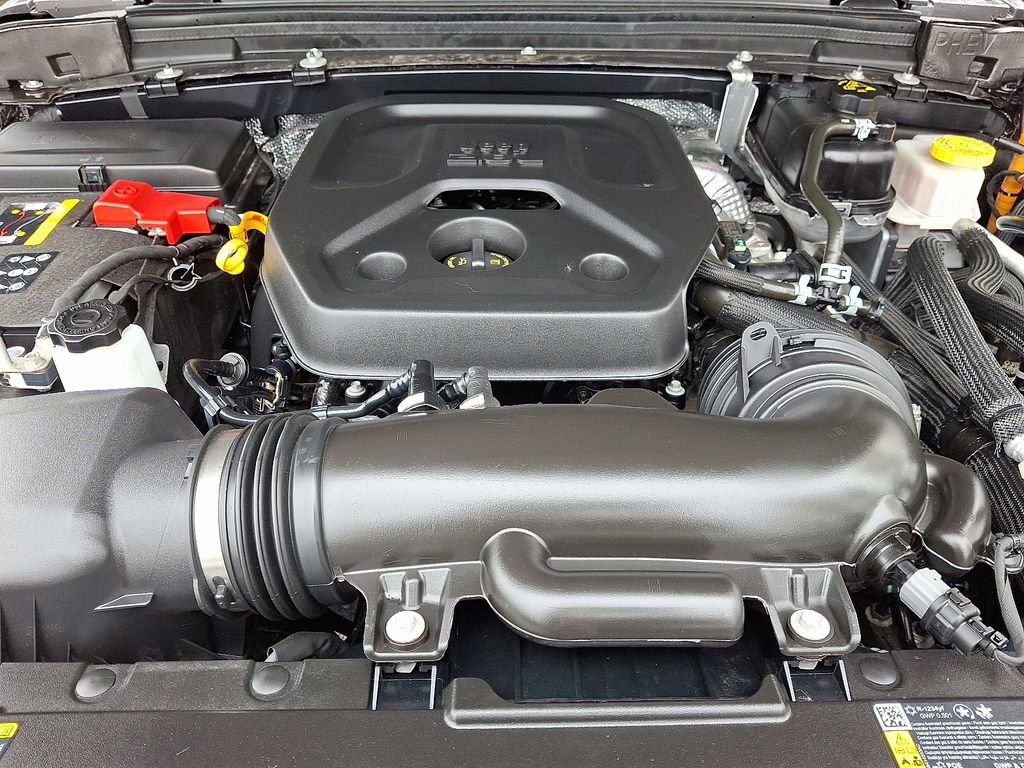 Used 2025 Jeep Wrangler Unlimited Sahara image 29