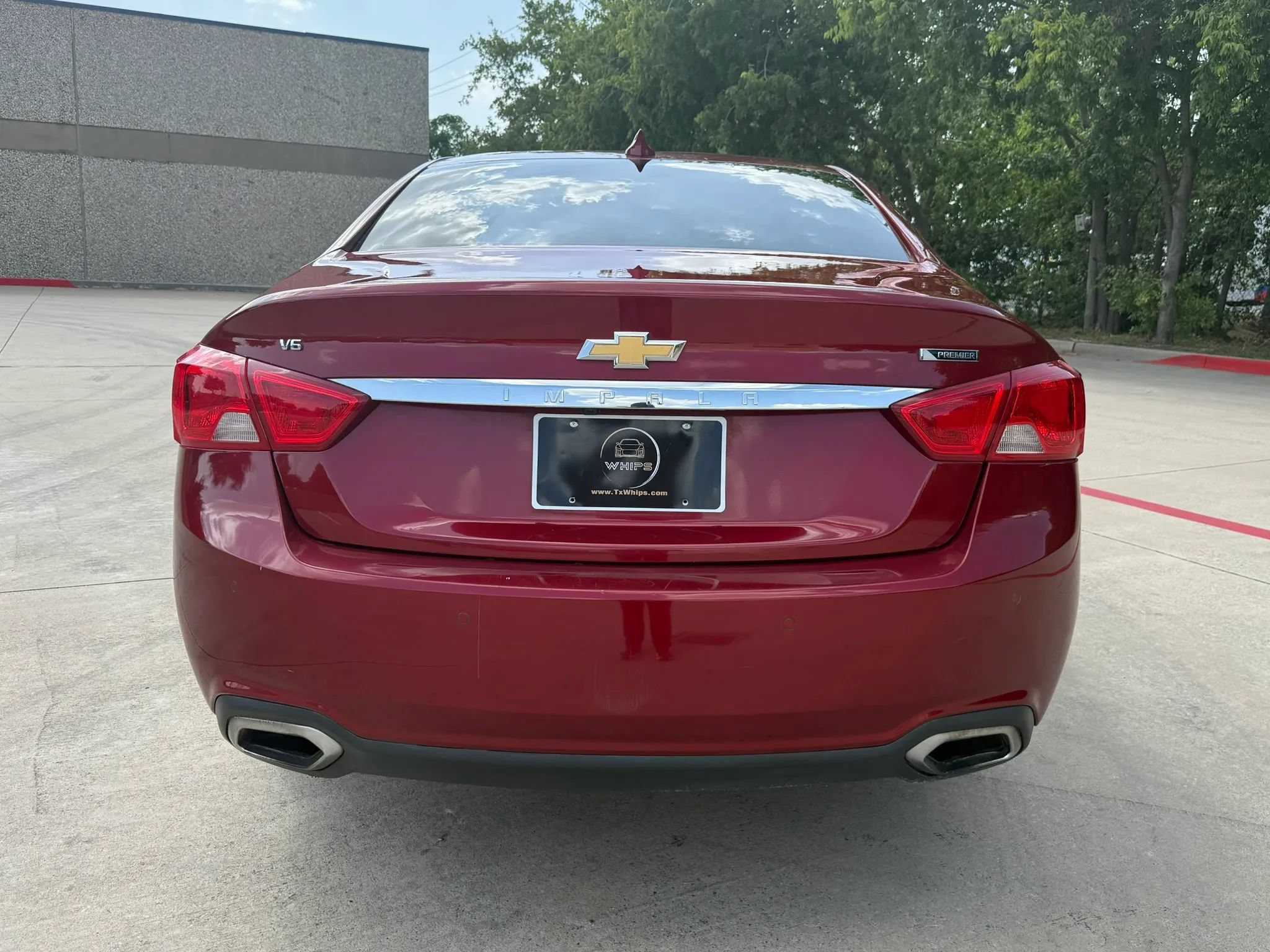 Used 2018 Chevrolet Impala Premier w/ Premier Confidence Package FWD image 4