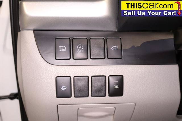 Used 2019 Toyota Highlander XLE FWD image 28