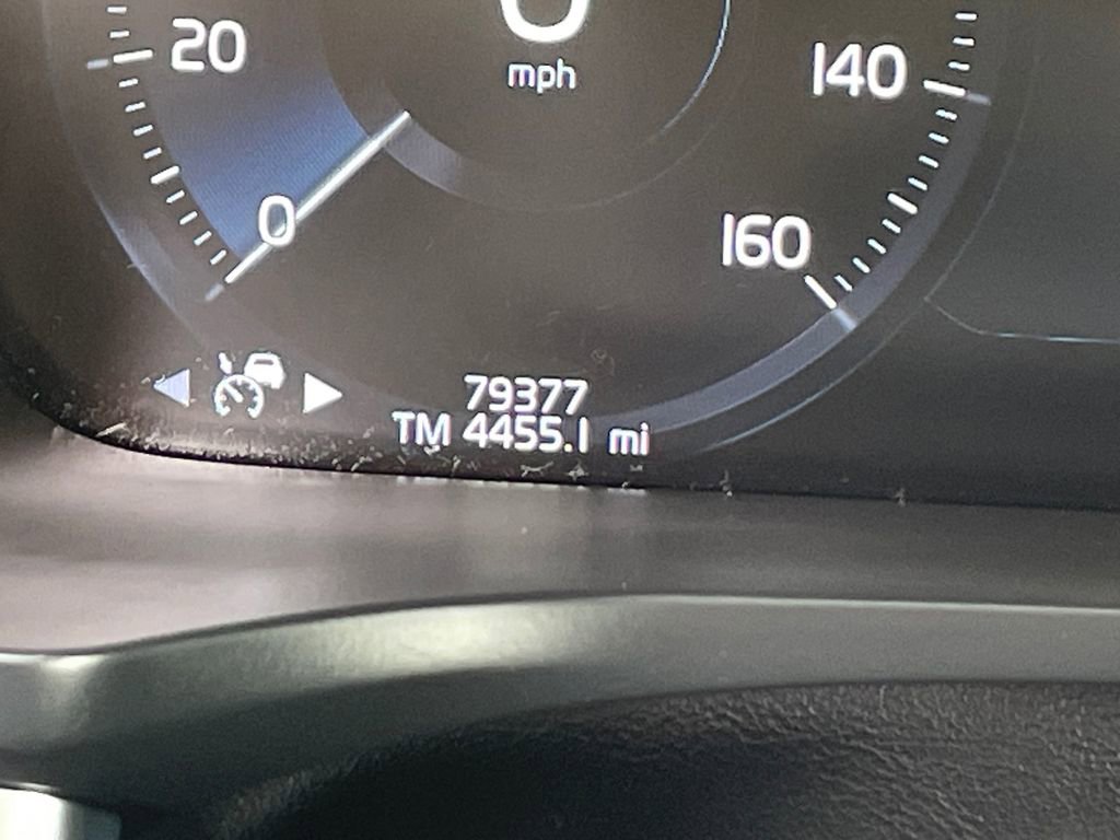 Used 2020 Volvo S60 T6 R-Design image 36