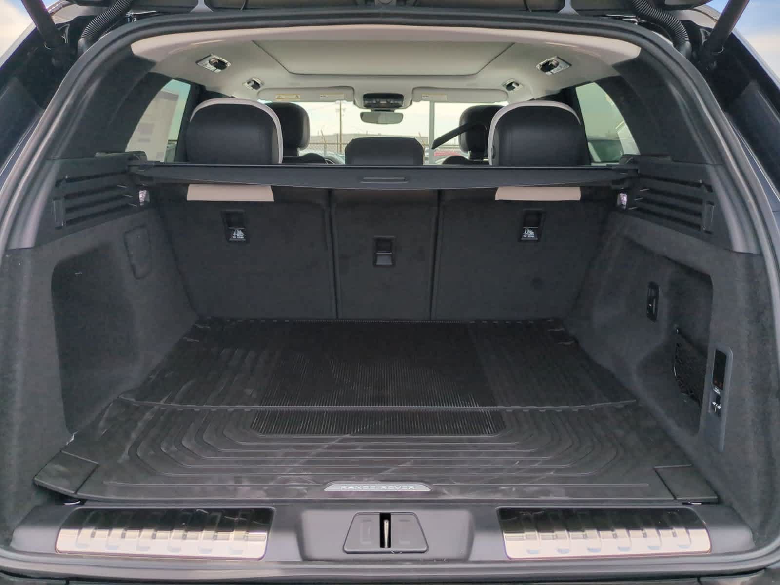 New 2027 Land Rover Range Rover Sport Dynamic SE AWD/4WD image 36