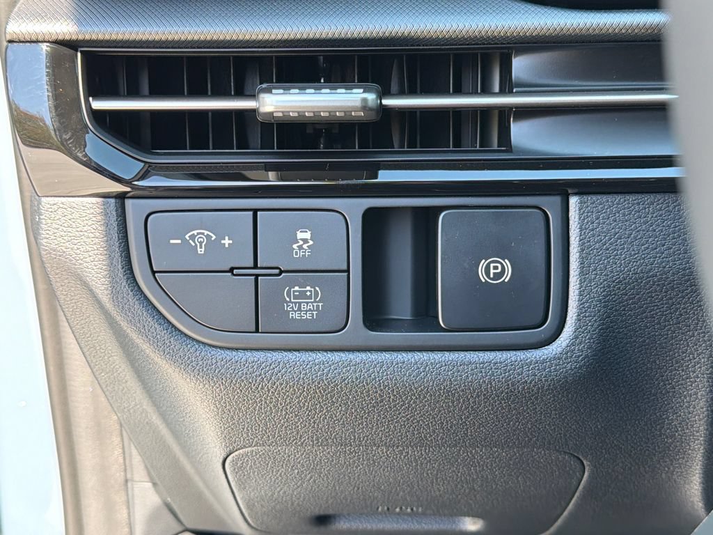 New 2027 Kia Sportage S FWD image 19