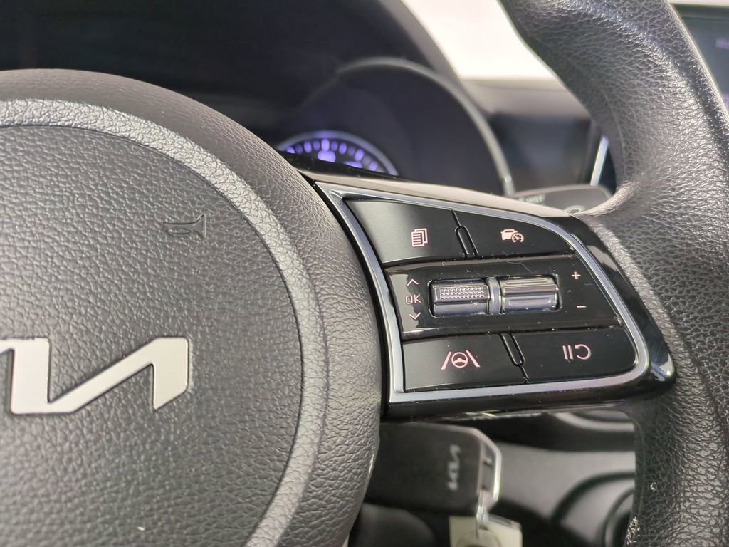 Used 2023 Kia Forte LXS FWD image 27