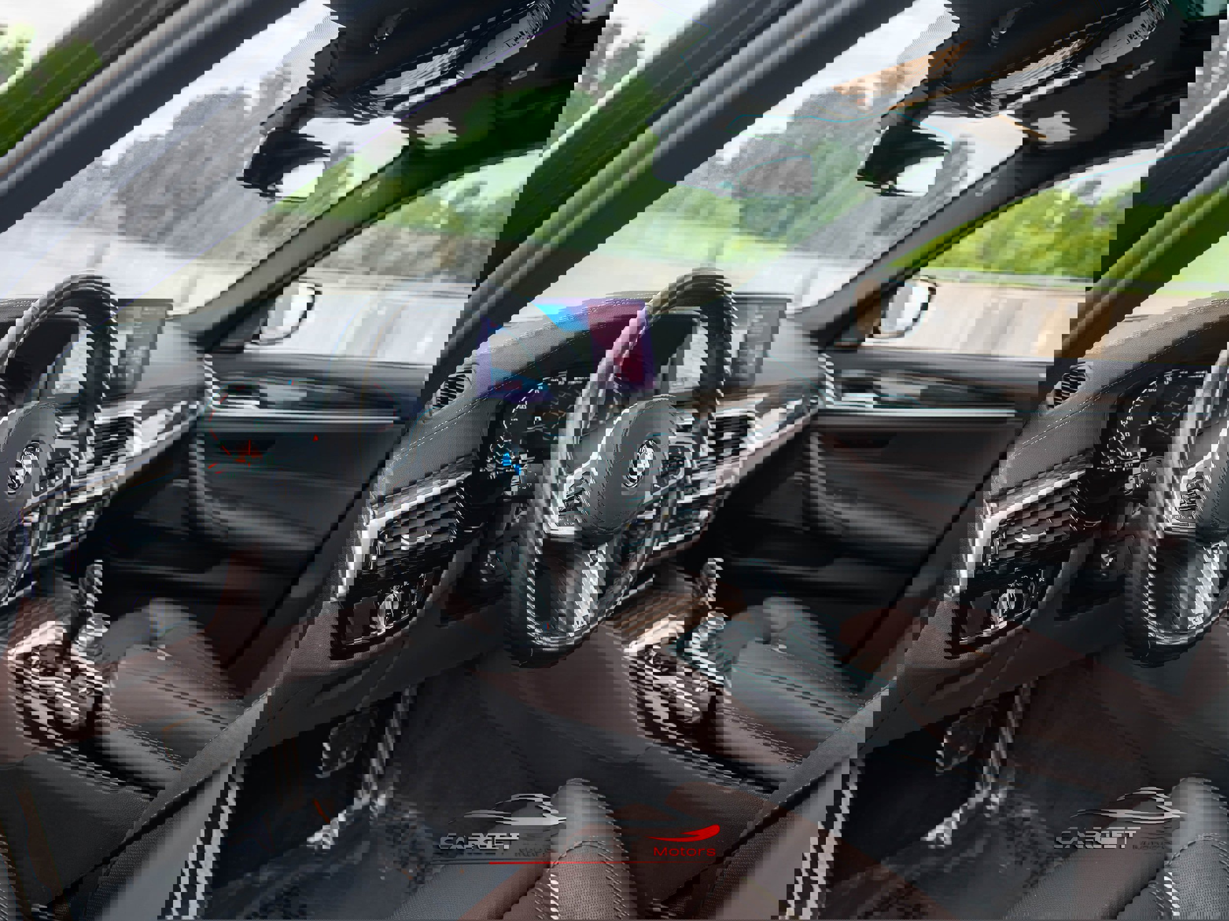 Used 2021 BMW M550i xDrive w/ Premium Package image 13