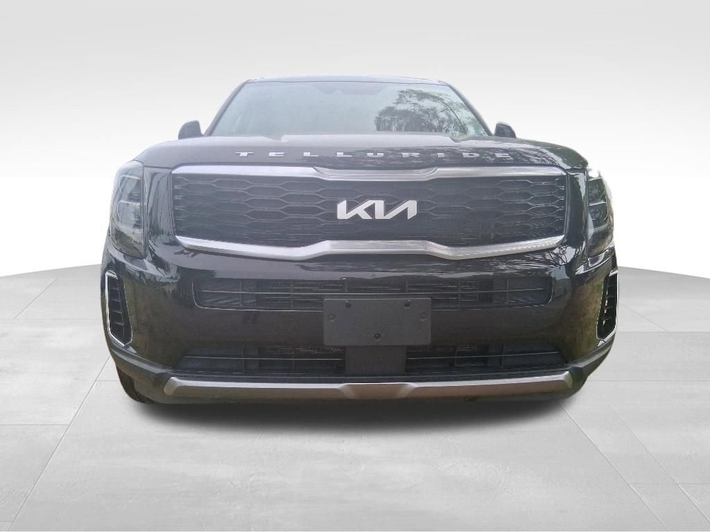 Used 2022 Kia Telluride EX w/ EX Premium Package FWD image 3