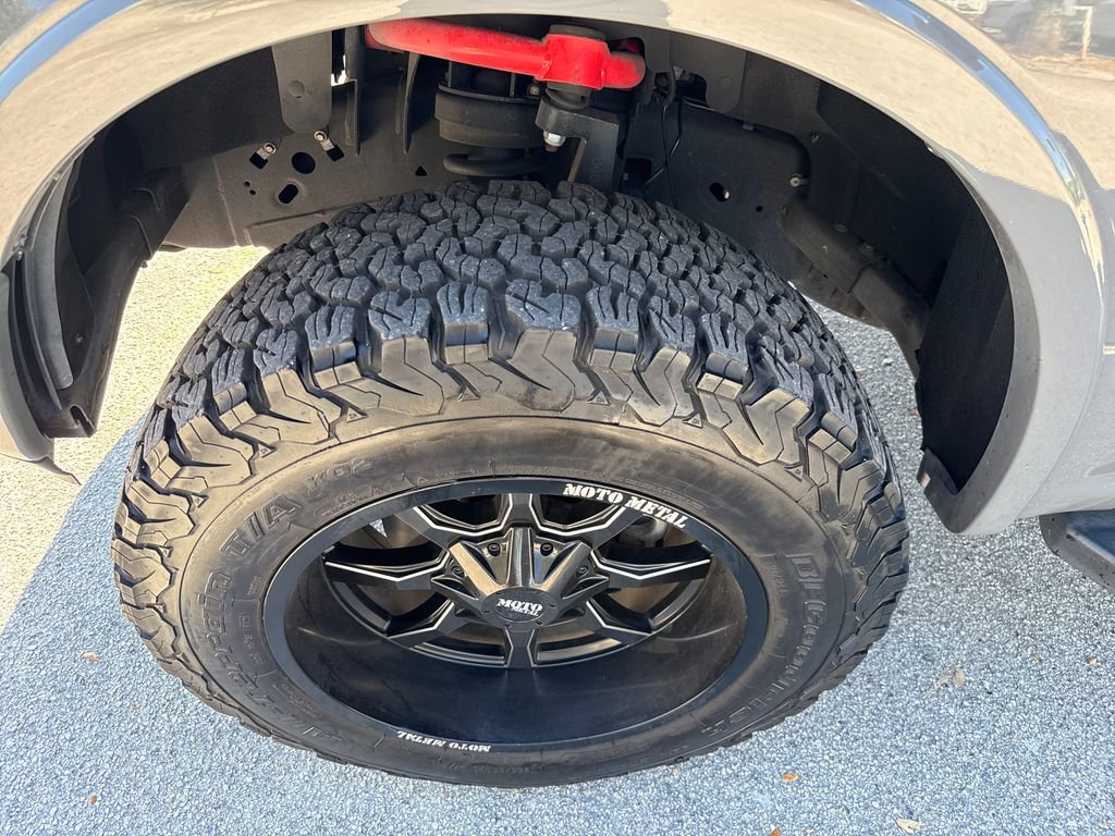 Used 2018 Ford F150 Lariat image 12