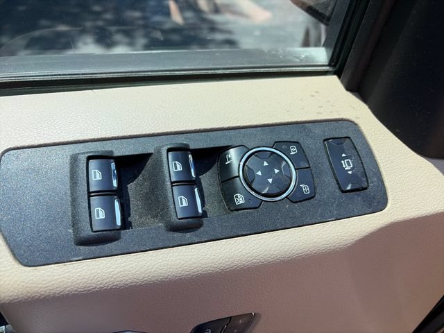 Used 2017 Ford F250 Lariat w/ Lariat Value Package AWD/4WD image 11
