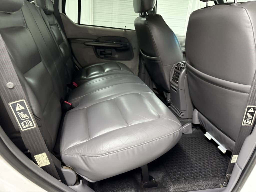 Used 2001 Ford Explorer Sport Trac 4x4 image 26