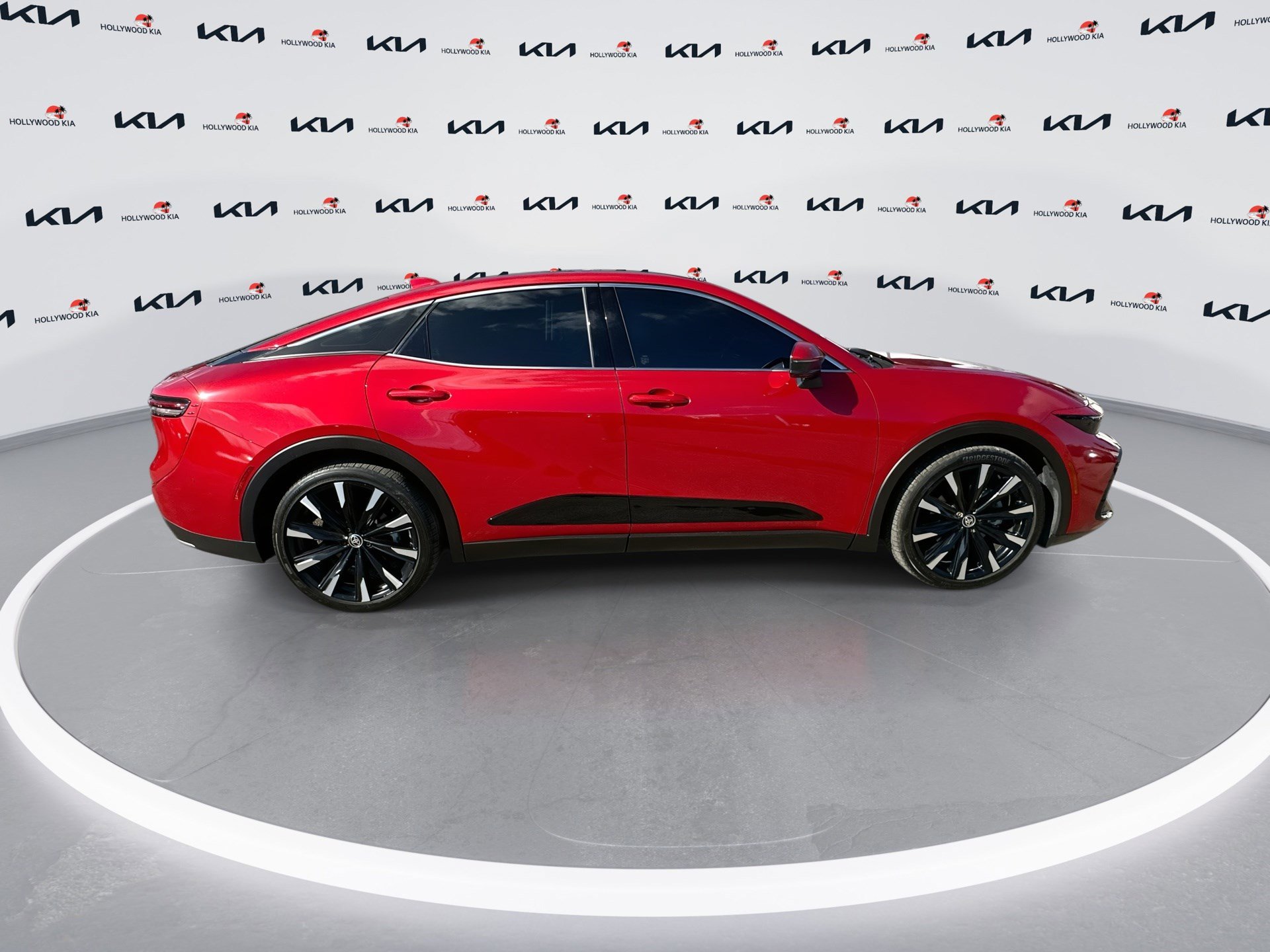 Used 2023 Toyota Crown Platinum image 9