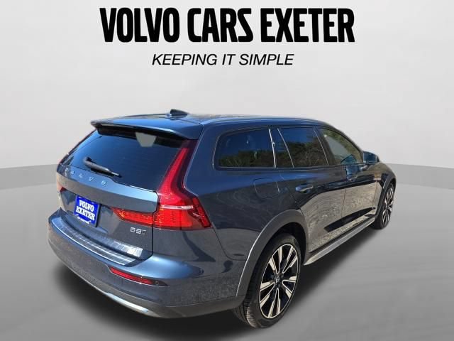 New 2026 Volvo V60 B5 Cross Country Ultra w/ Protection Package Premier AWD/4WD image 7