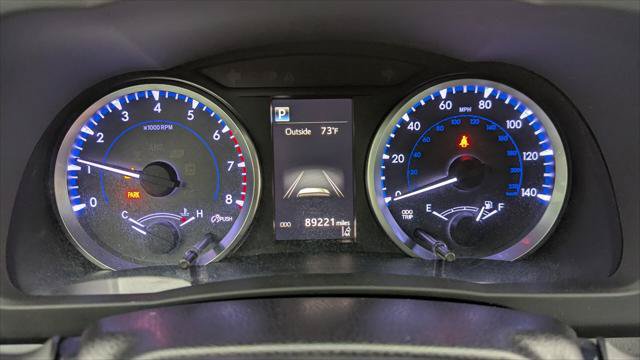 Used 2018 Toyota Highlander LE FWD image 28