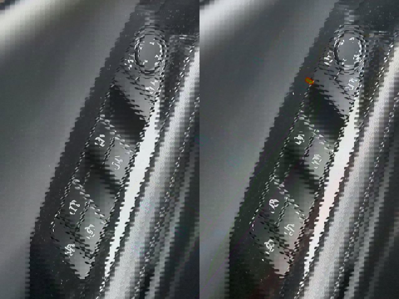 New 2025 MAZDA MAZDA3 s image 22