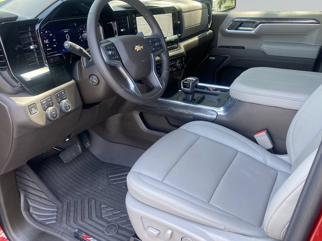 Used 2026 Chevrolet Silverado 1500 LTZ AWD/4WD image 10