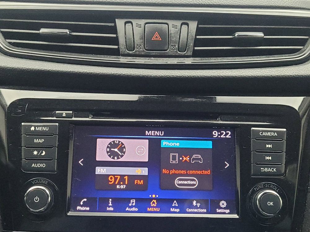 Used 2020 Nissan Rogue SV w/ Premium Package image 25