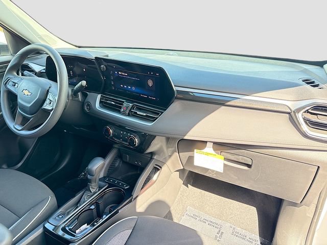 Used 2026 Chevrolet TrailBlazer LT FWD image 27