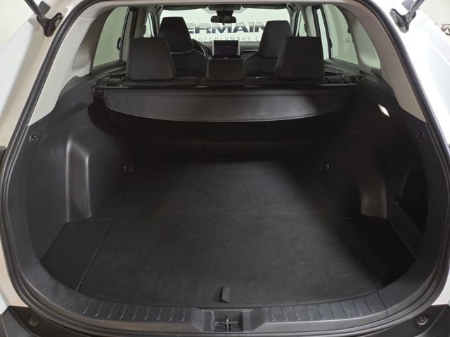 Used 2024 Toyota RAV4 LE image 21