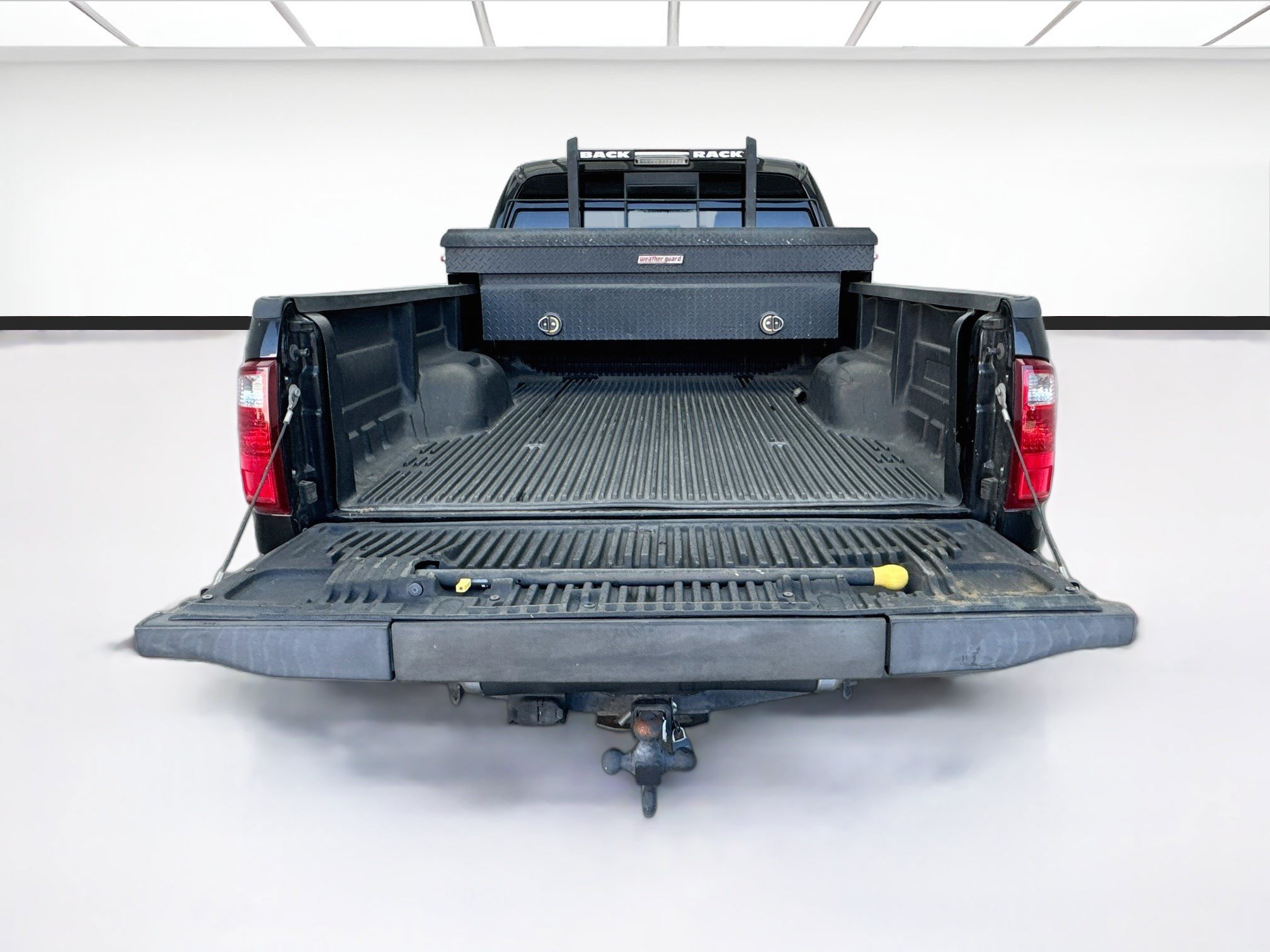Used 2014 Ford F250 Lariat w/ Lariat Ultimate Package AWD/4WD image 18