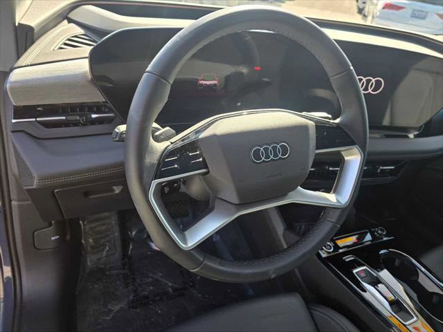 Used 2025 Audi Q6 e-tron Prestige image 27