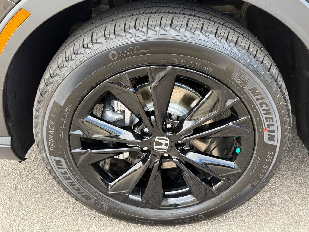 Certified 2026 Honda CR-V Sport Touring image 12