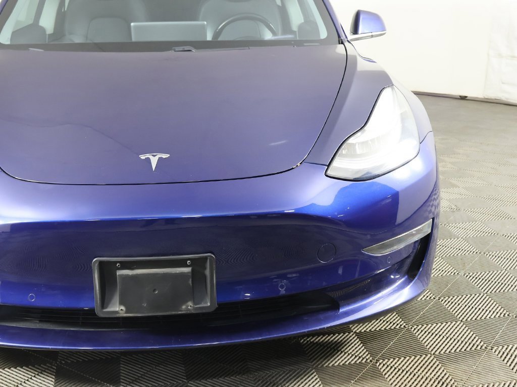 Used 2018 Tesla Model 3 Long Range image 16